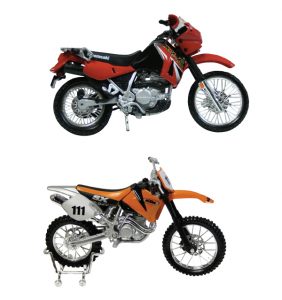 1/18 Scale Assorted Motorcycle Replicas with Authentic Details